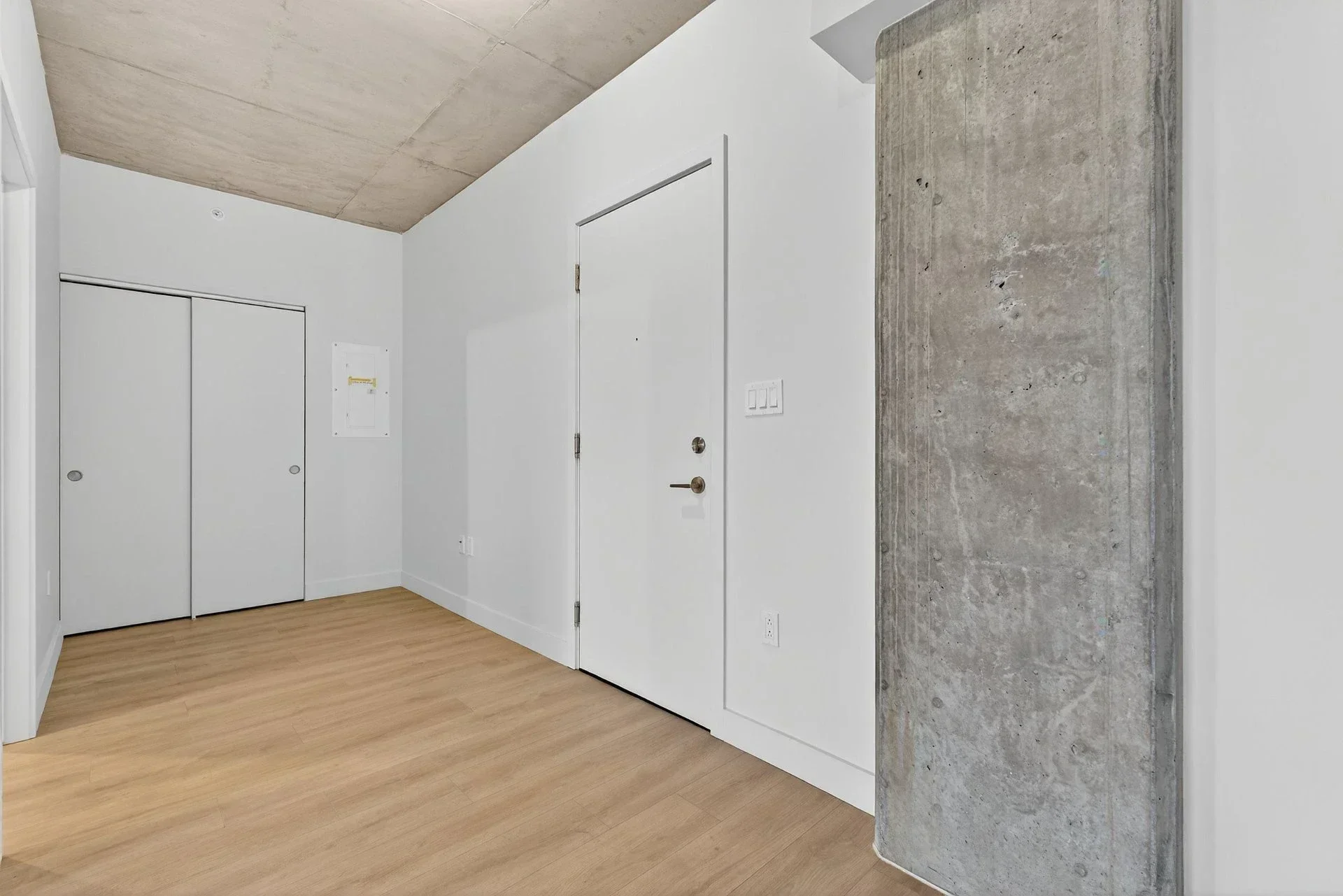 Hall d’entrée/Vestibule Hall d'entrée/Vestibule,