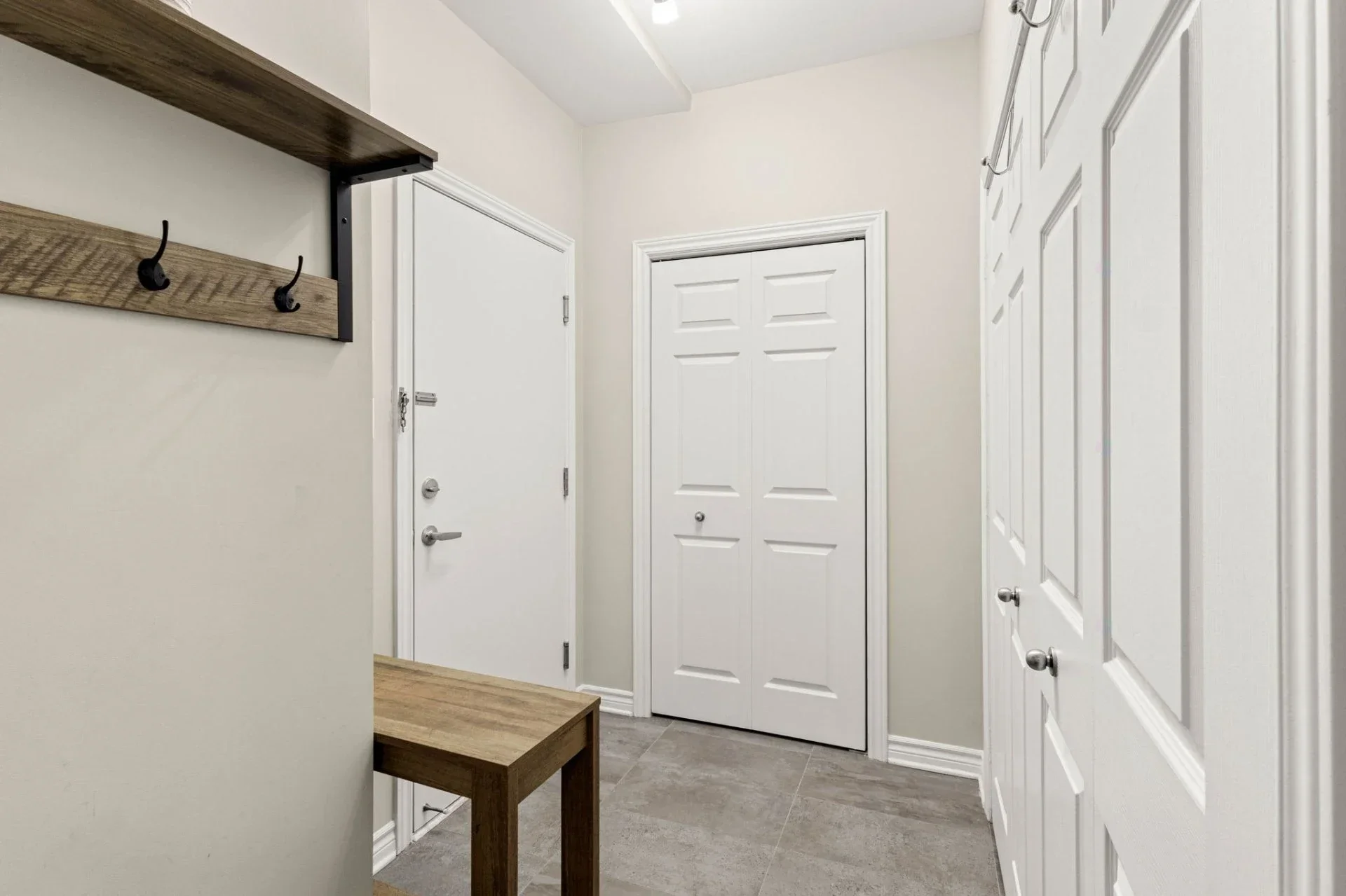 Hall d’entrée/Vestibule Hall d'entrée/Vestibule,