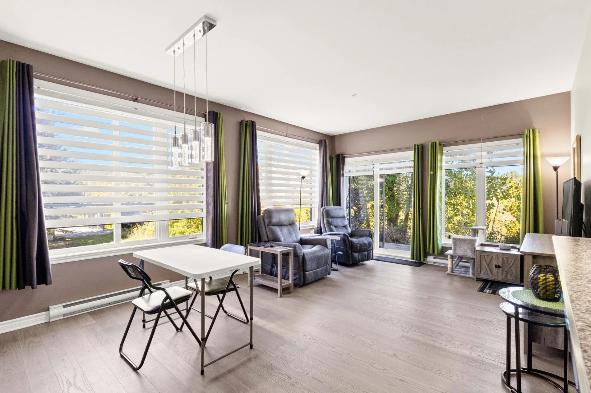 Salle à manger Salle à manger,