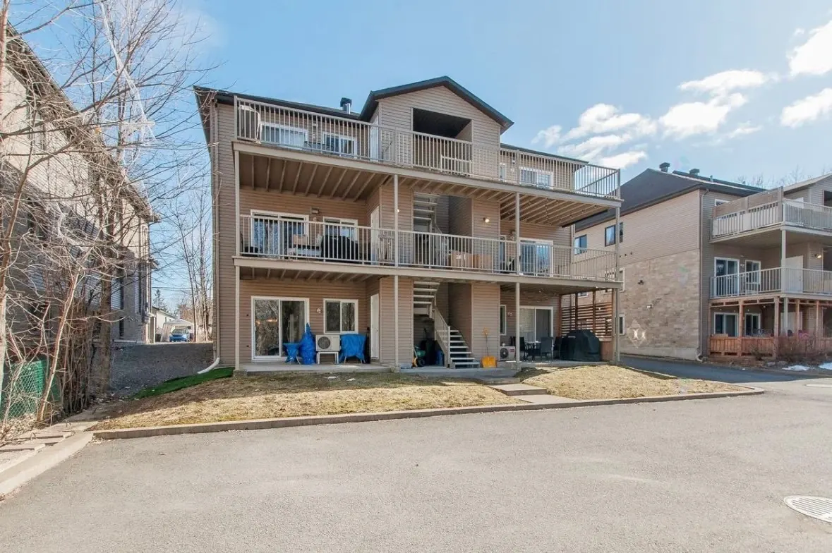 Face arrière Face arrière,