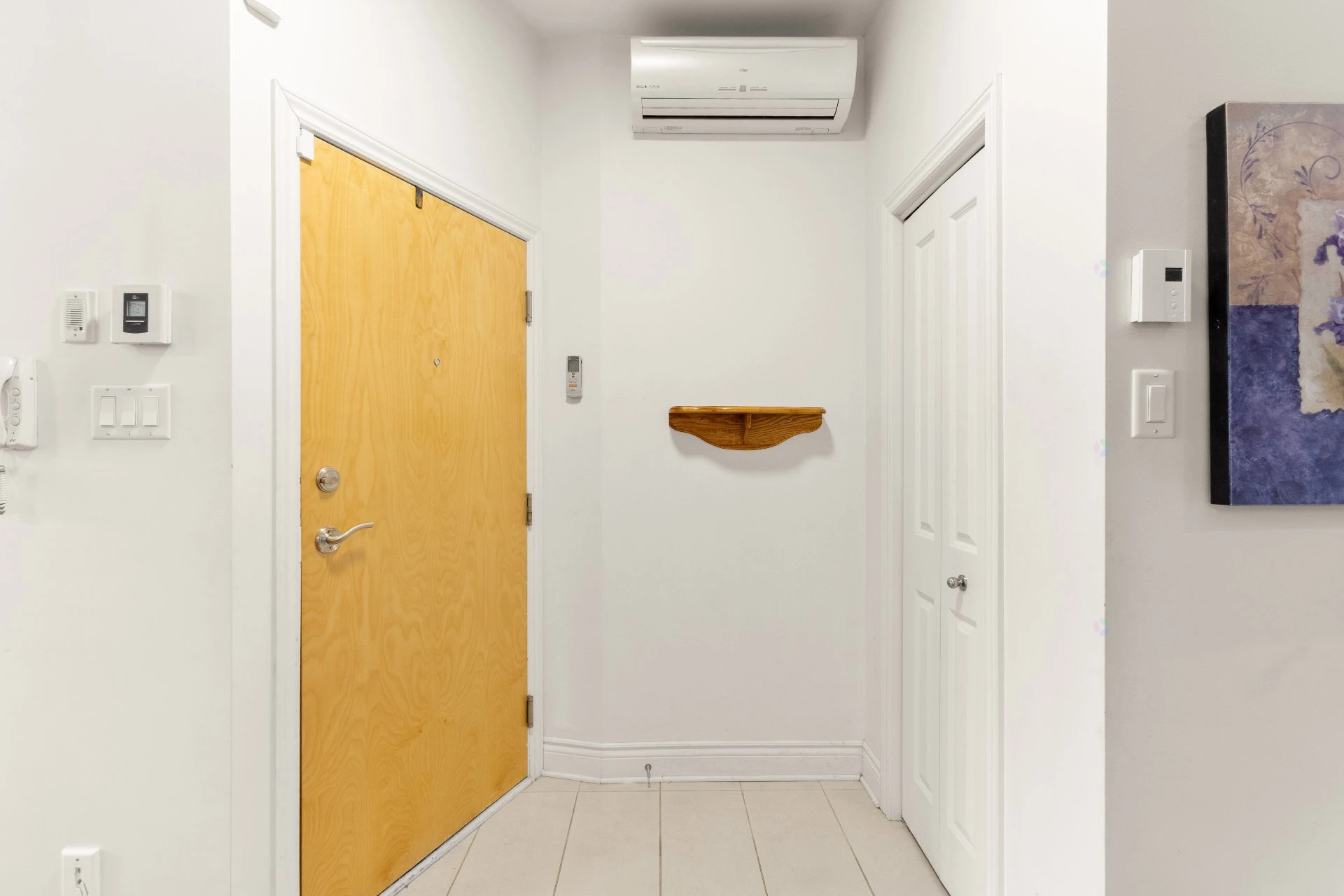 Hall d’entrée/Vestibule Hall d'entrée/Vestibule,