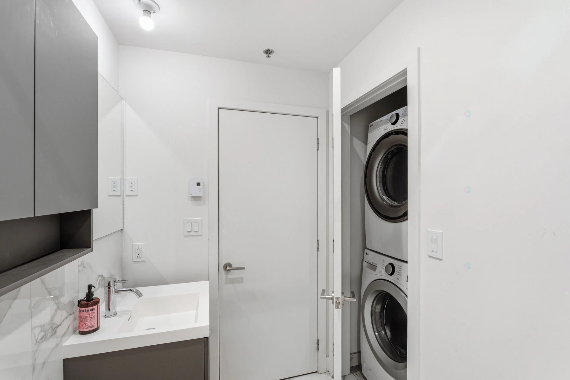 Salle de lavage Salle de lavage,