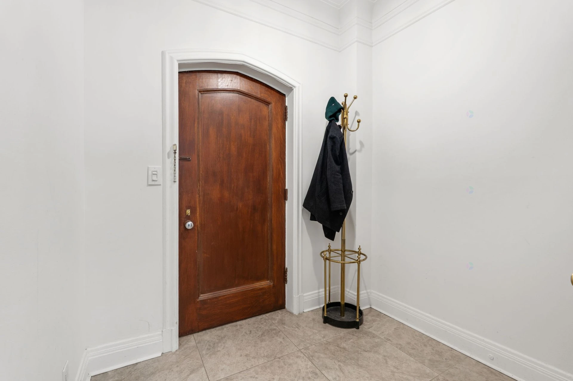 Entrée extérieure Entrée extérieure,