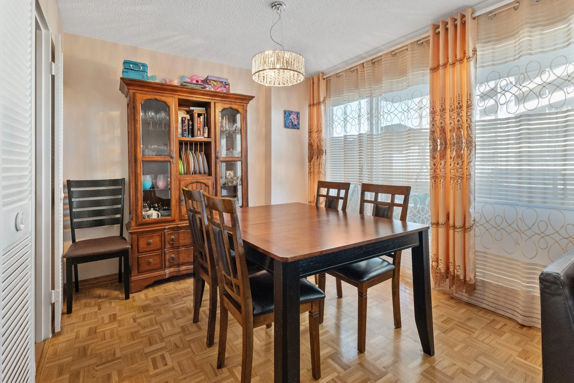 Salle à manger Salle à manger,