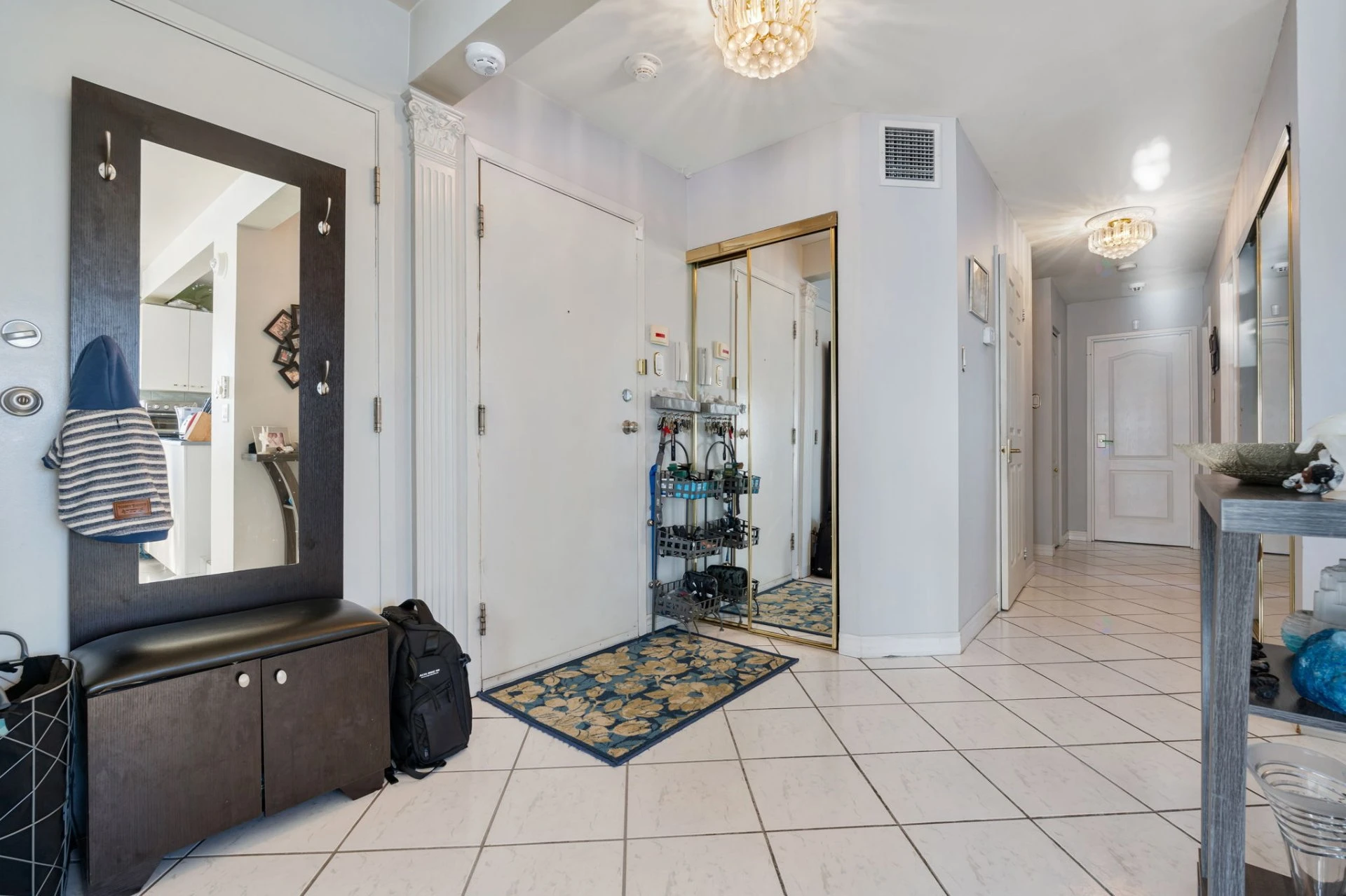 Hall d’entrée/Vestibule Hall d'entrée/Vestibule,