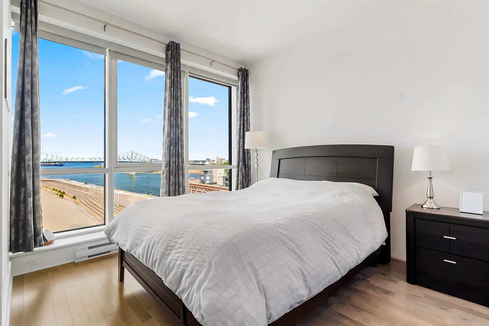 Chambre à coucher principale Chambre à coucher principale,