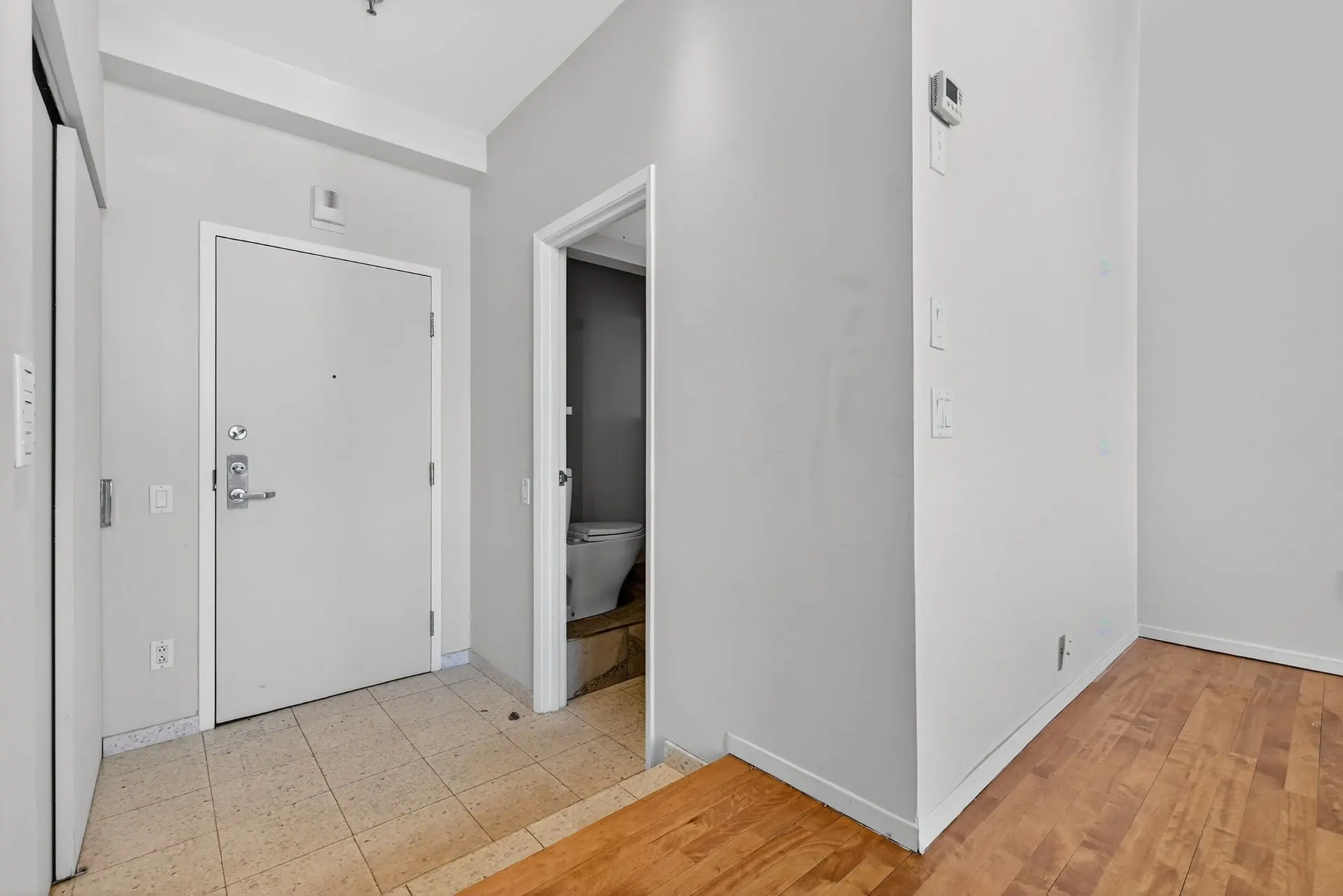 Hall d’entrée/Vestibule Hall d'entrée/Vestibule,