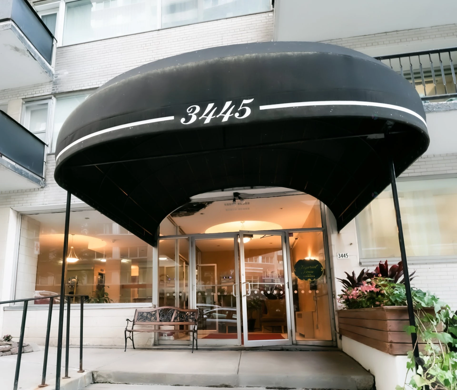 Entrée extérieure Entrée extérieure,