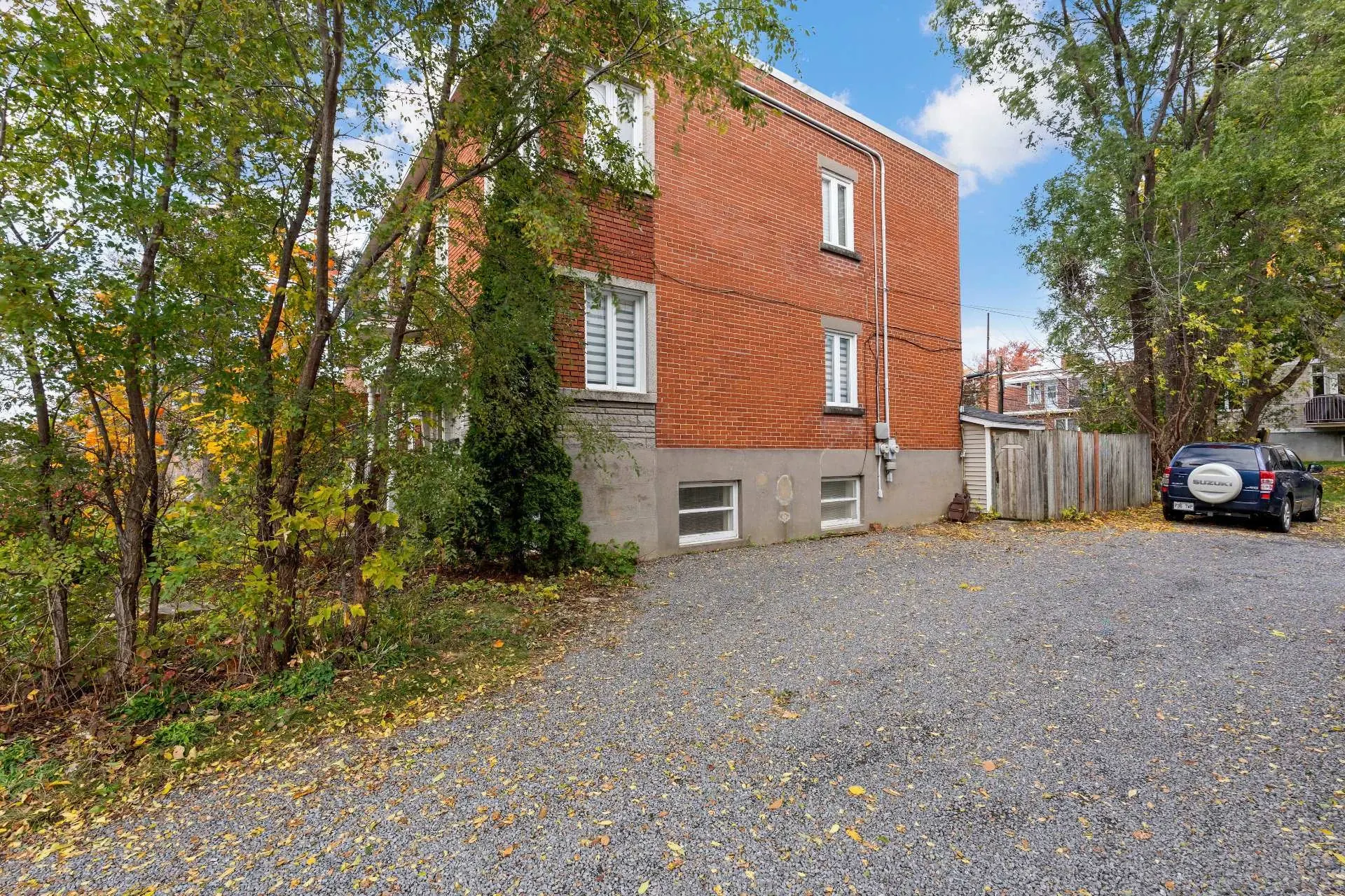 Face arrière Face arrière,