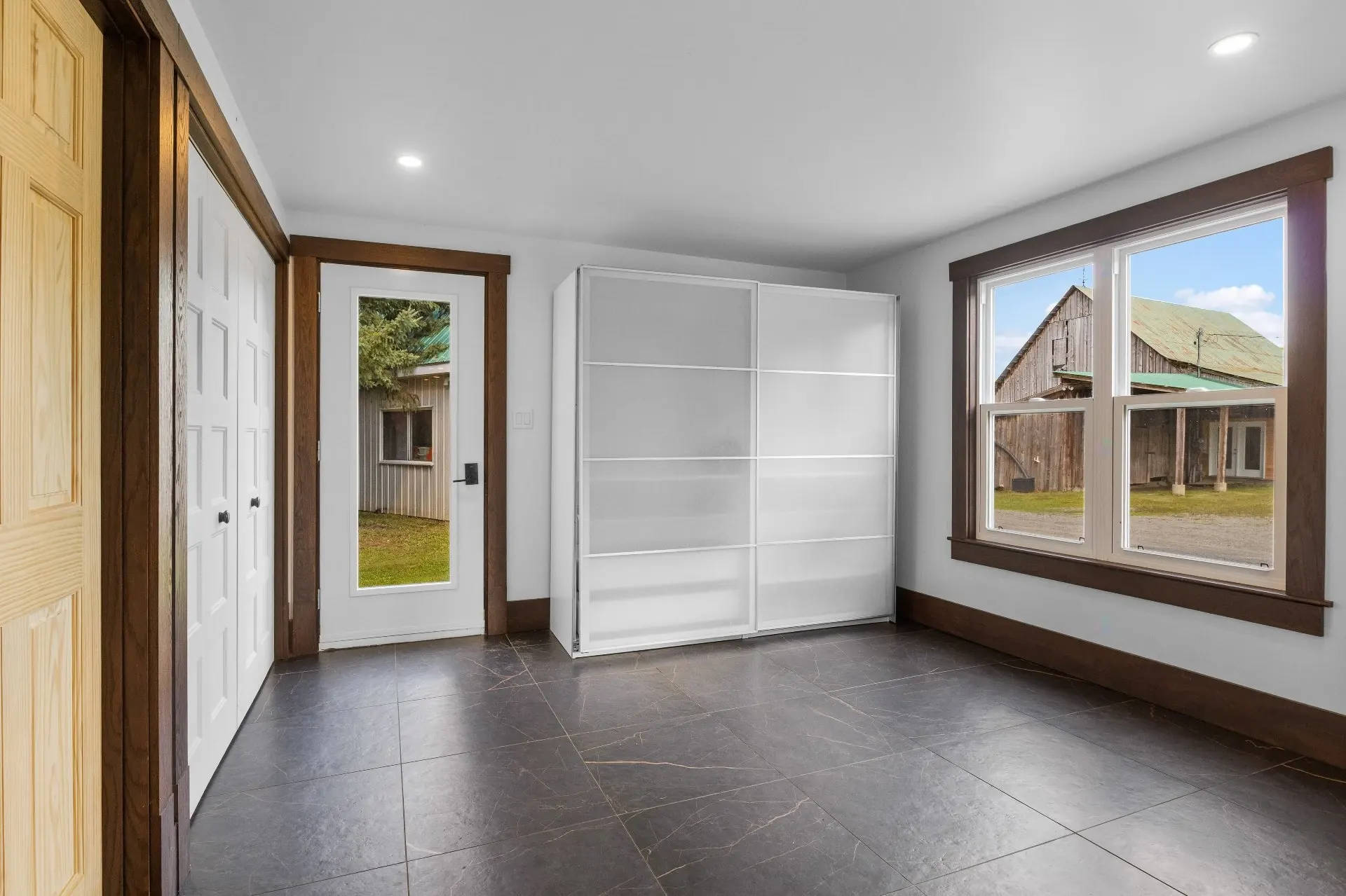 Hall d’entrée/Vestibule Hall d'entrée/Vestibule,