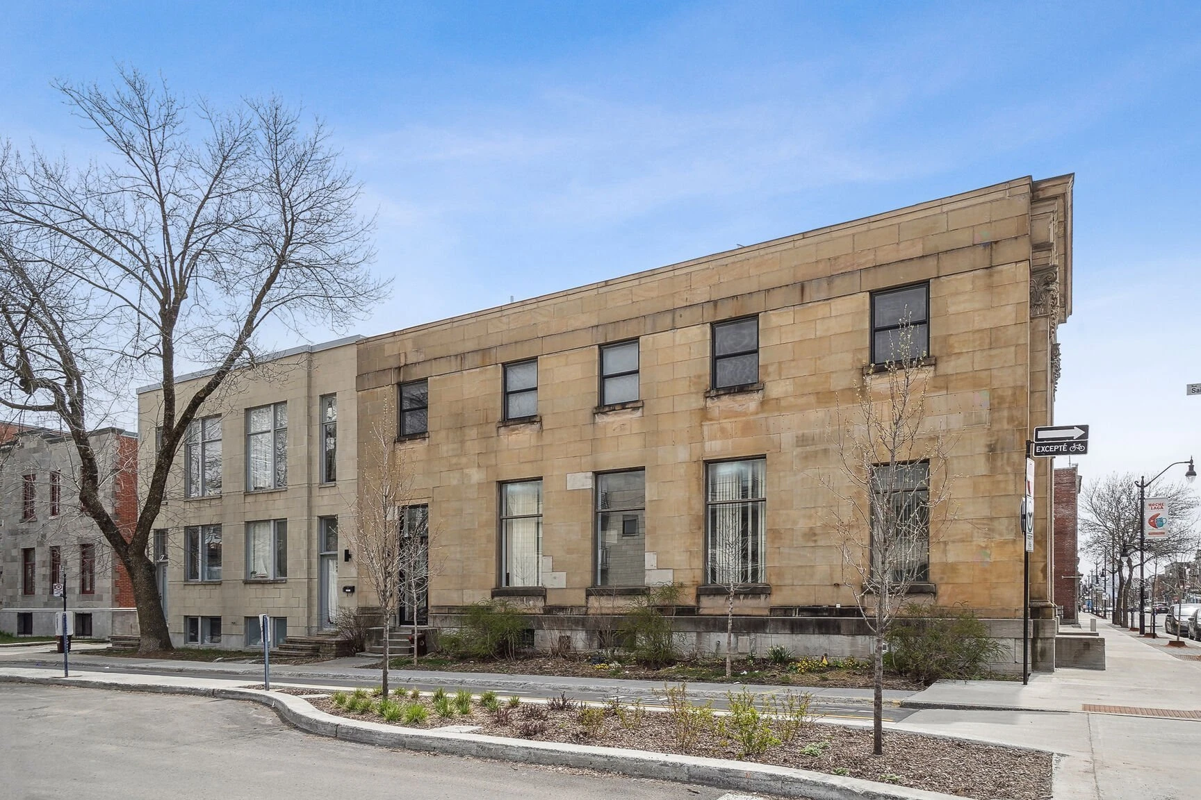 Extérieur Extérieur,