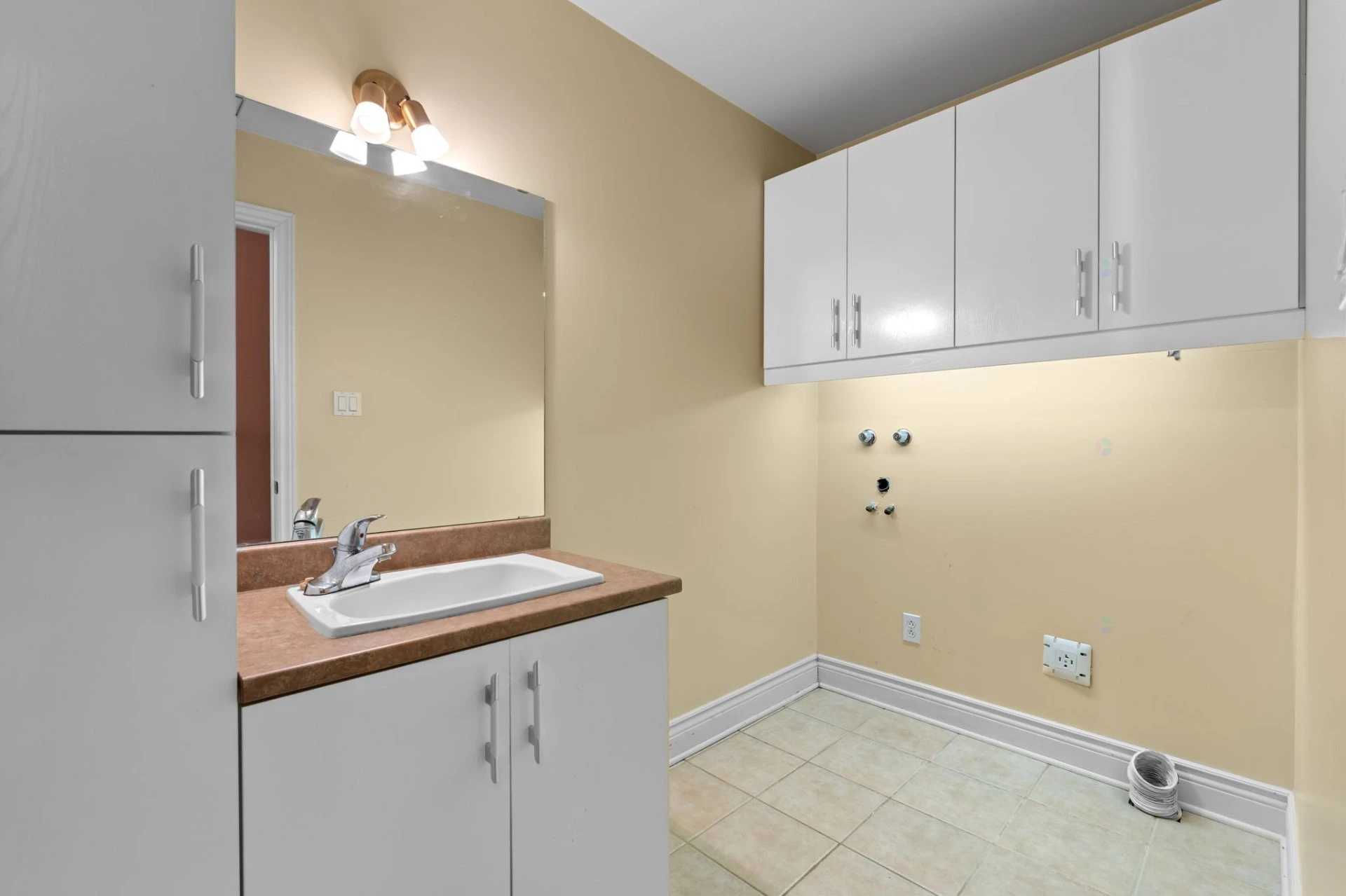 Salle de lavage Salle de lavage,