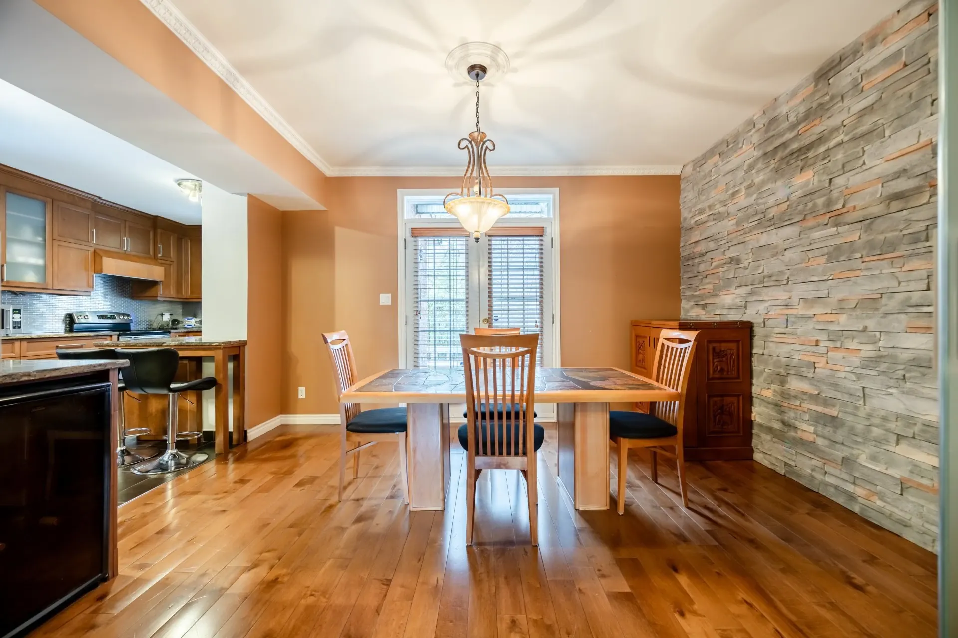 Salle à manger Salle à manger,