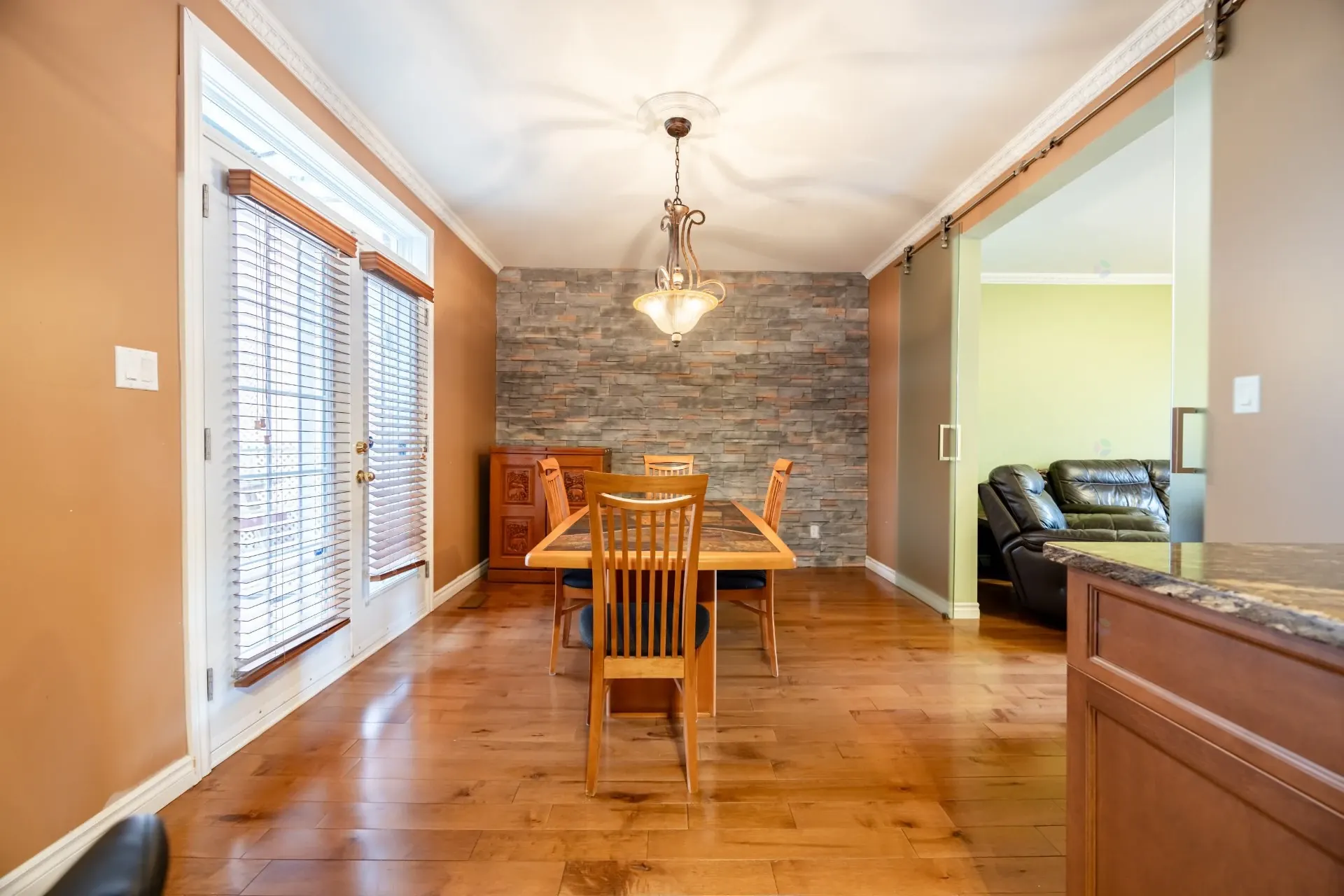 Salle à manger Salle à manger,