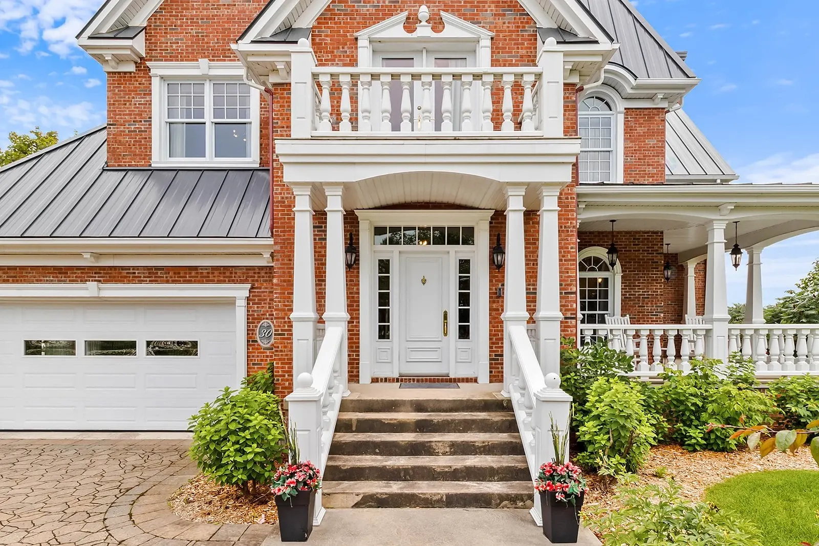 Entrée extérieure Entrée extérieure,