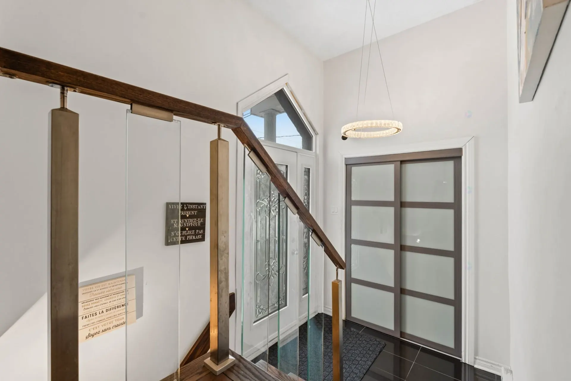 Hall d’entrée/Vestibule Hall d'entrée/Vestibule,