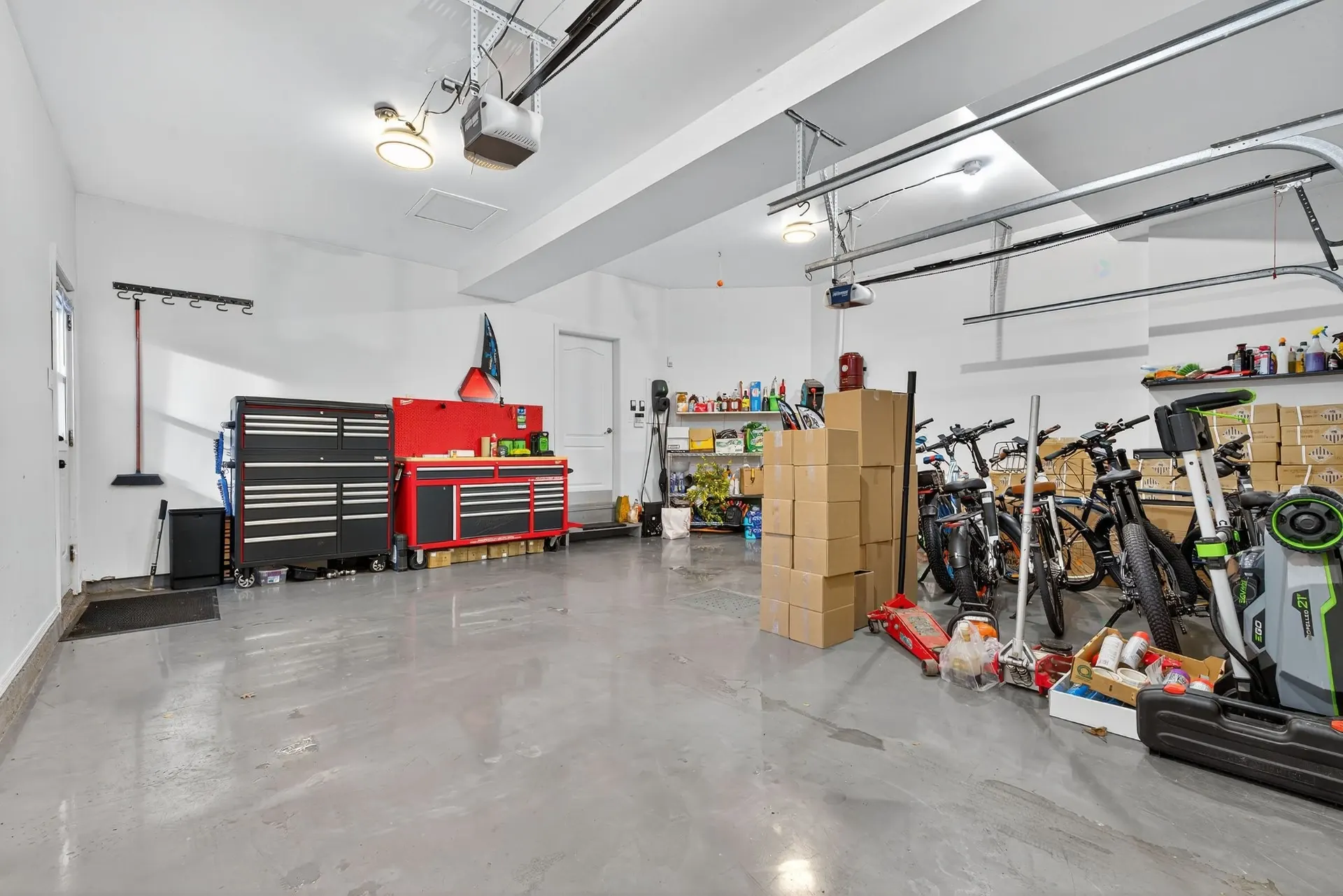 Garage Garage,