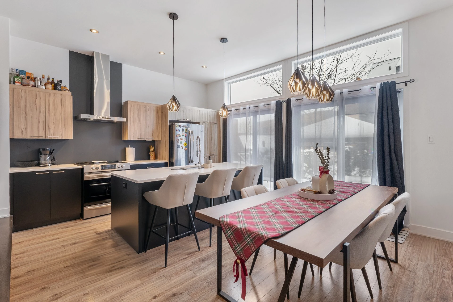 Salle à manger Salle à manger,