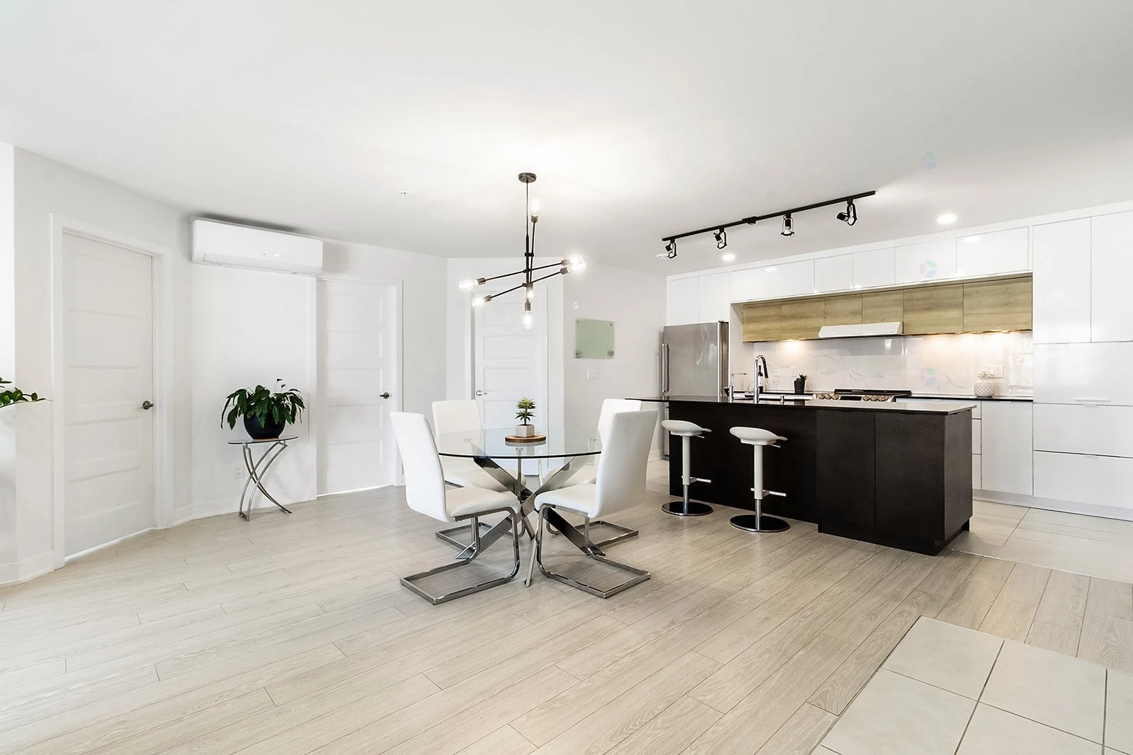 Salle à manger Salle à manger,