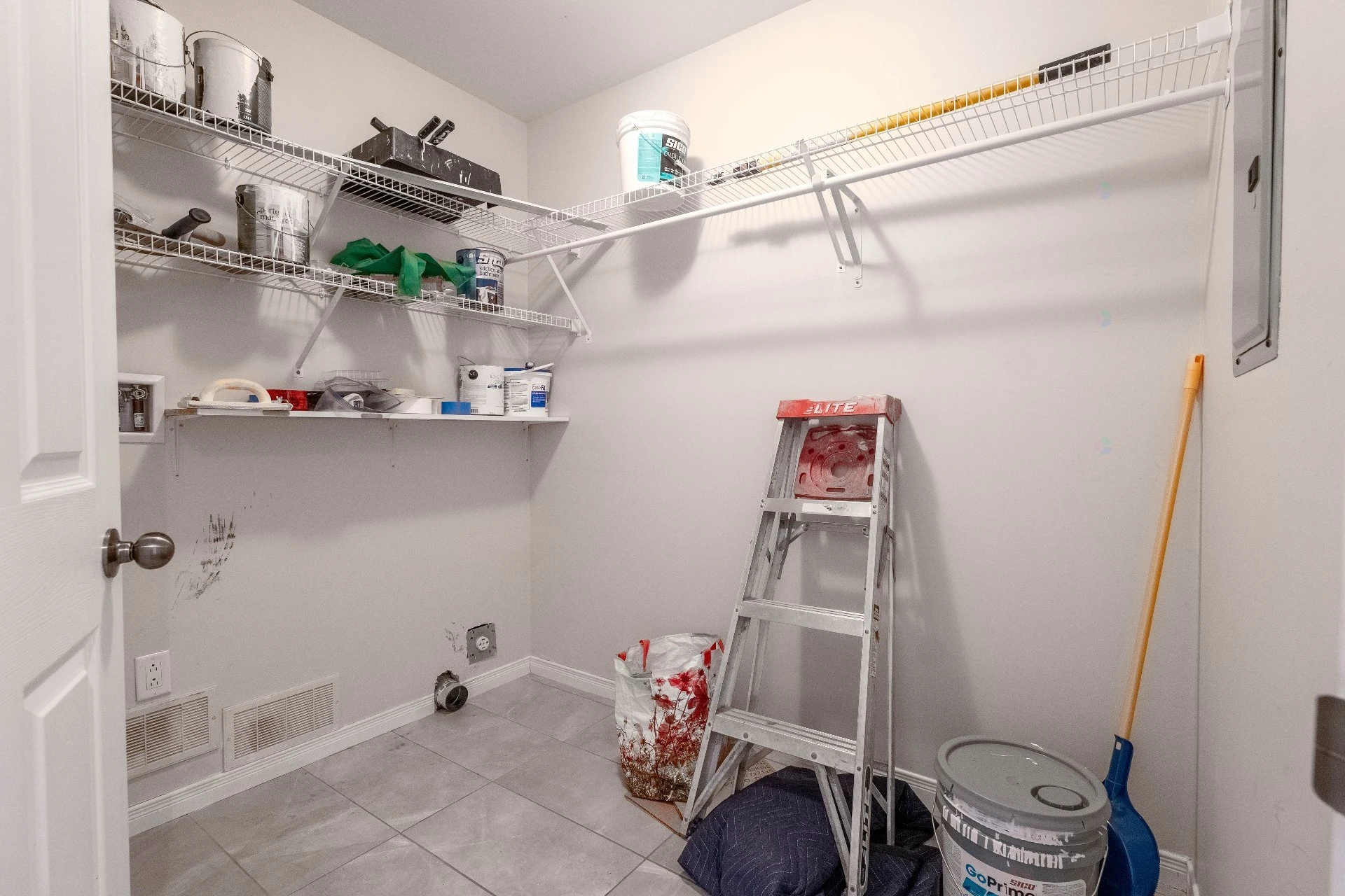 Salle de lavage Salle de lavage,