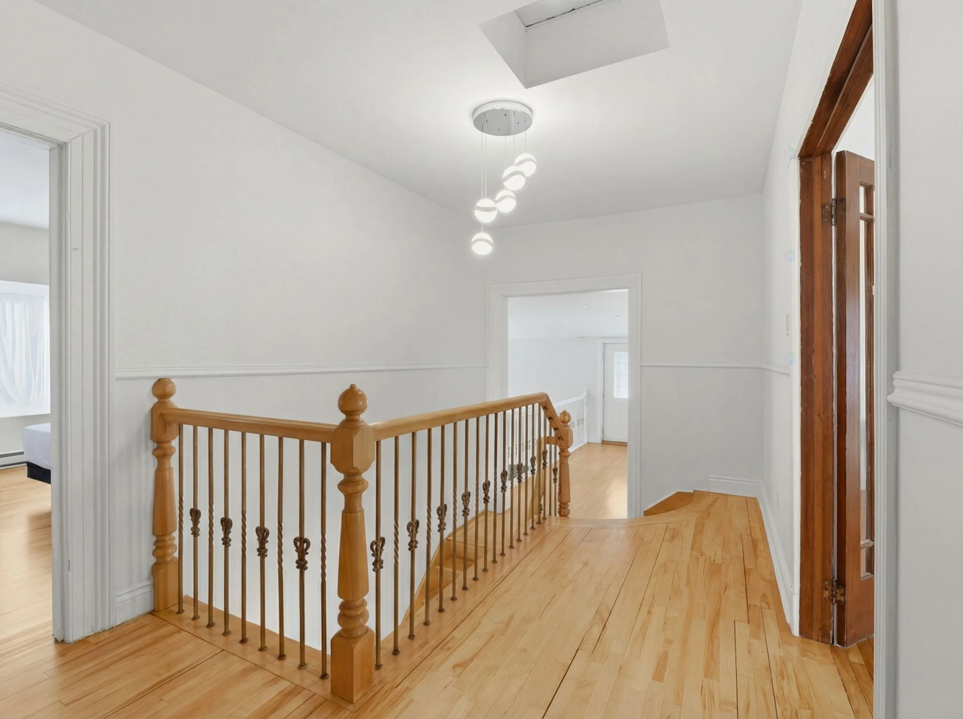 Mezzanine Mezzanine,