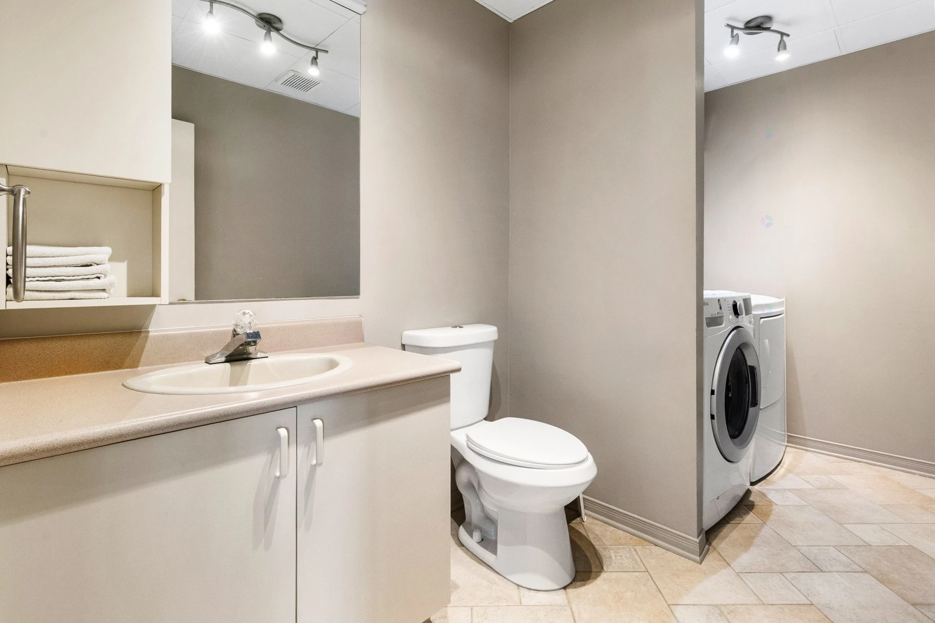 Salle d’eau Salle d'eau,