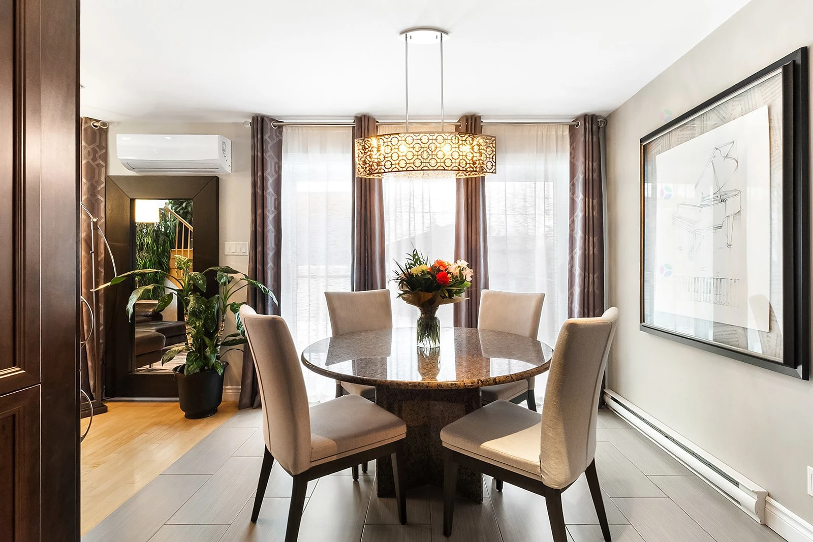 Salle à manger Salle à manger,