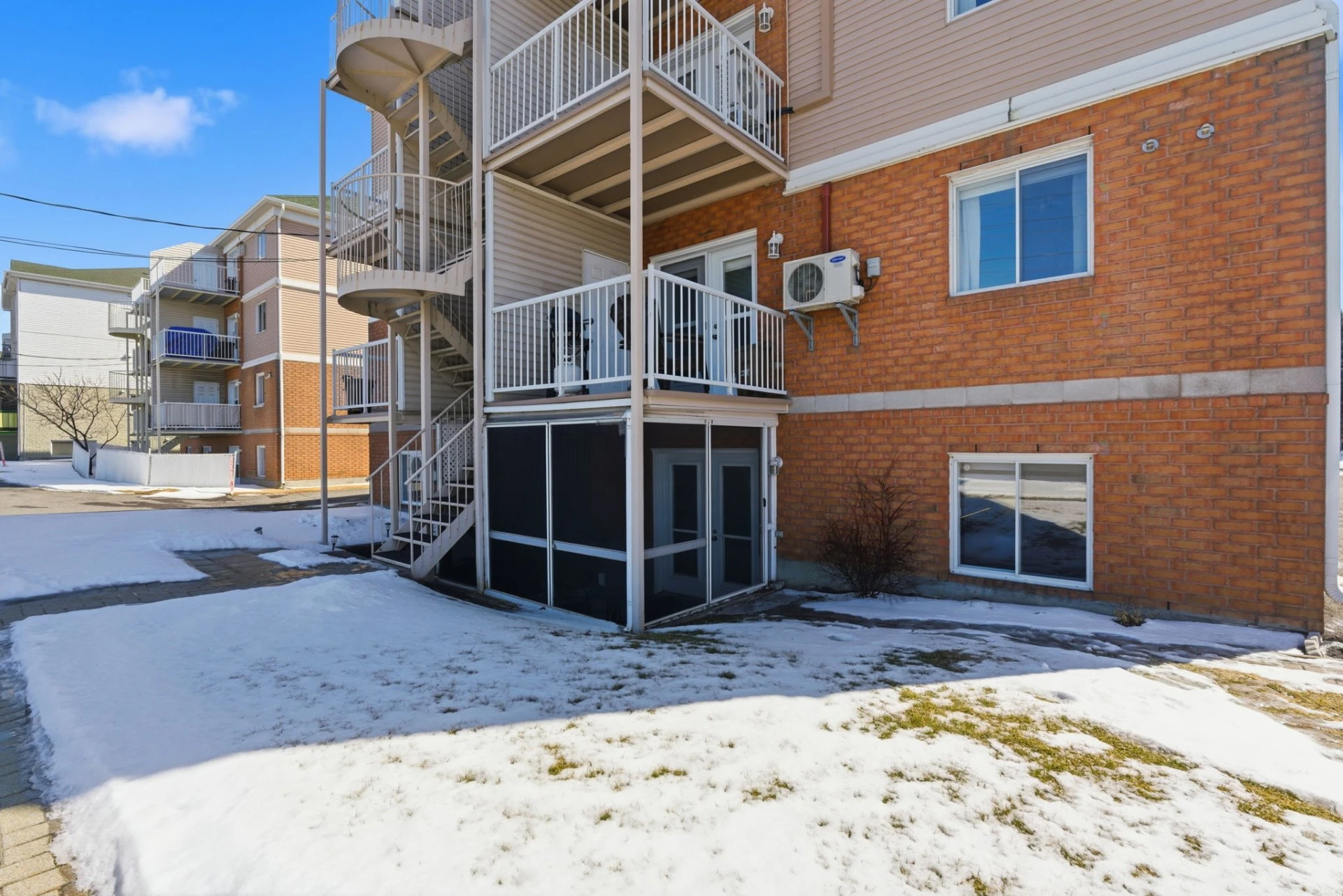 Extérieur Extérieur,