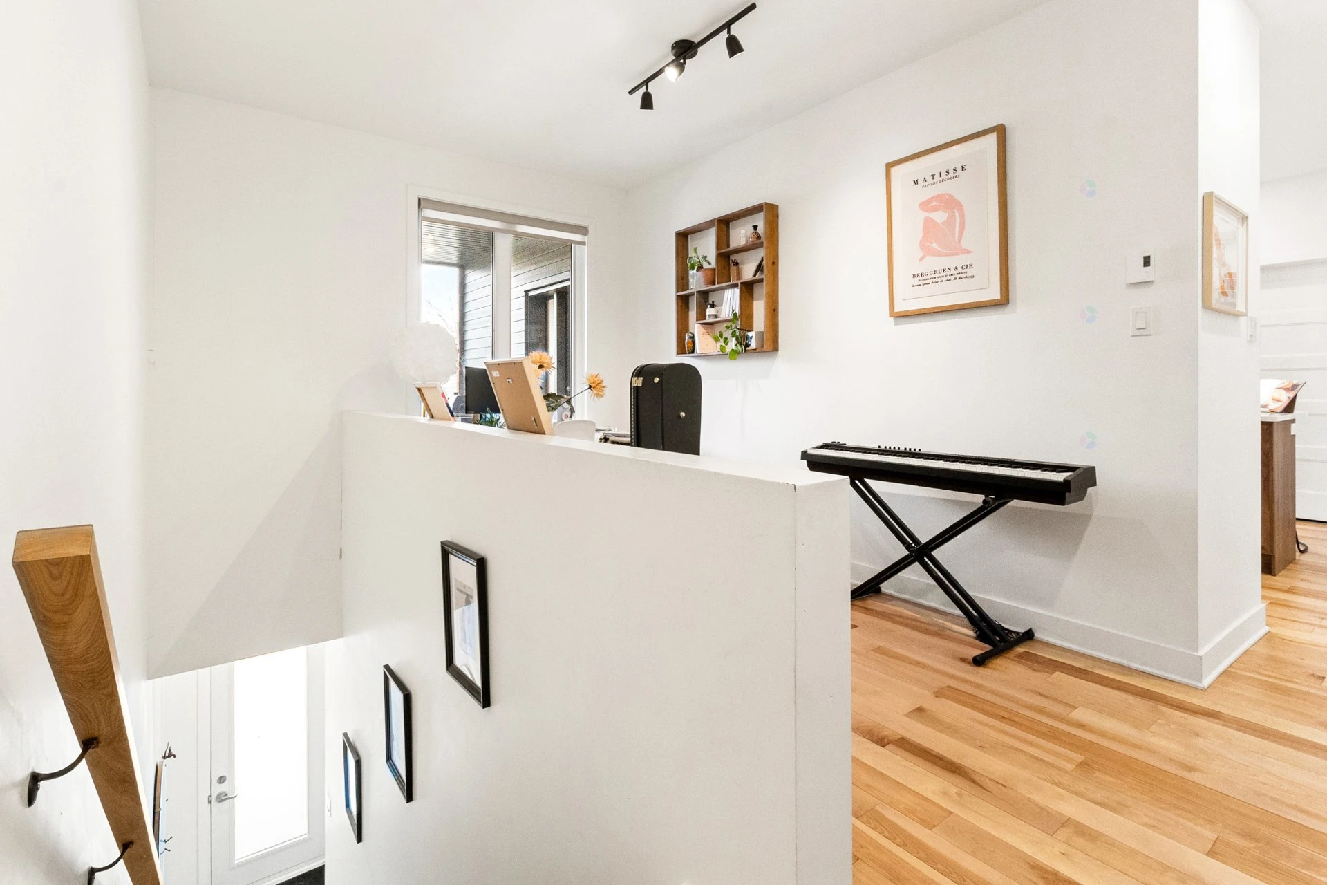 Mezzanine Mezzanine,