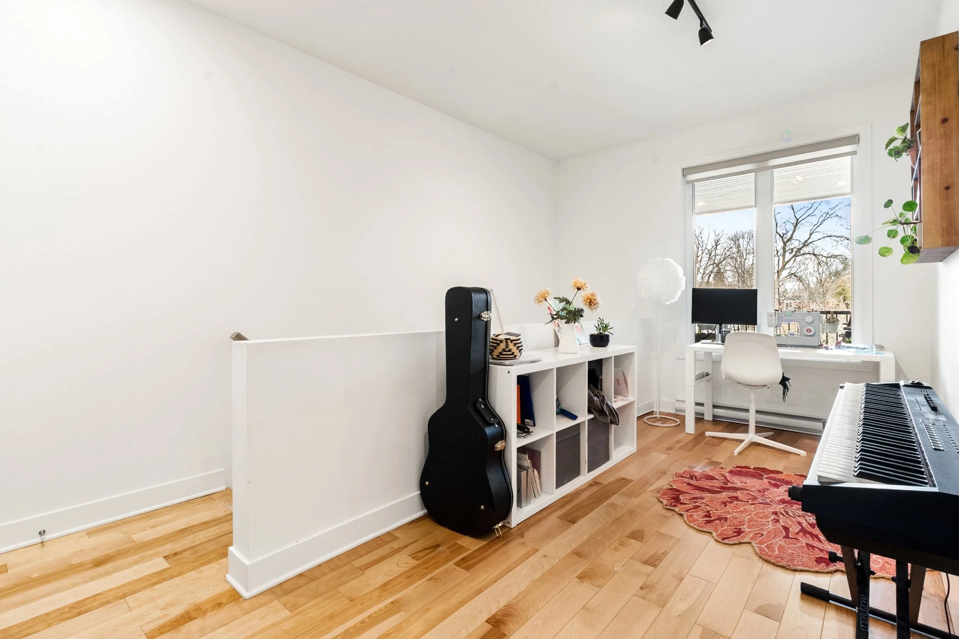 Mezzanine Mezzanine,