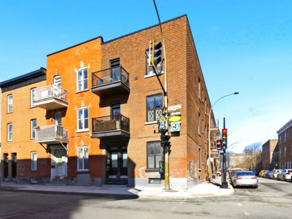 Frontage,