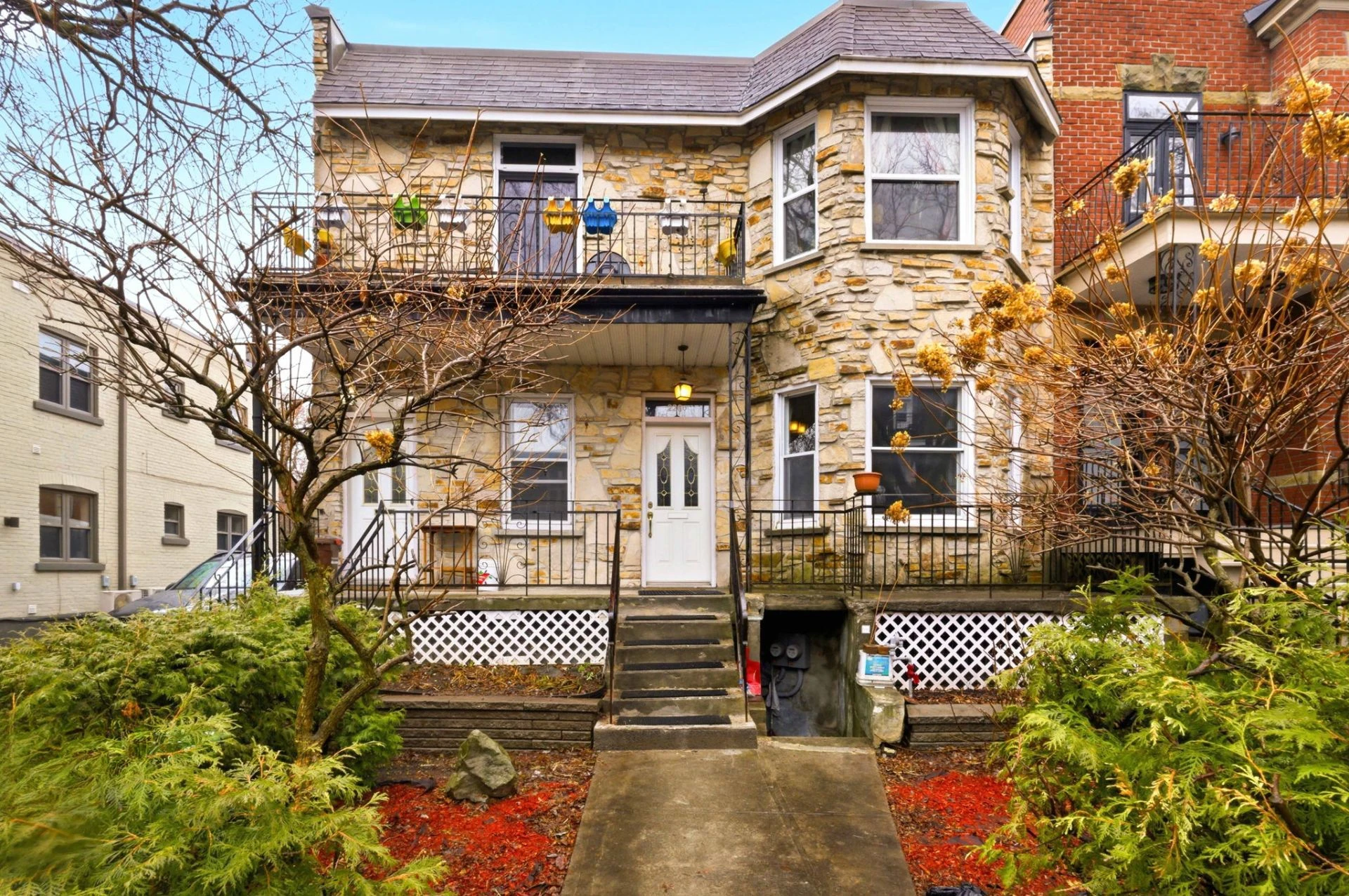 Frontage Frontage,