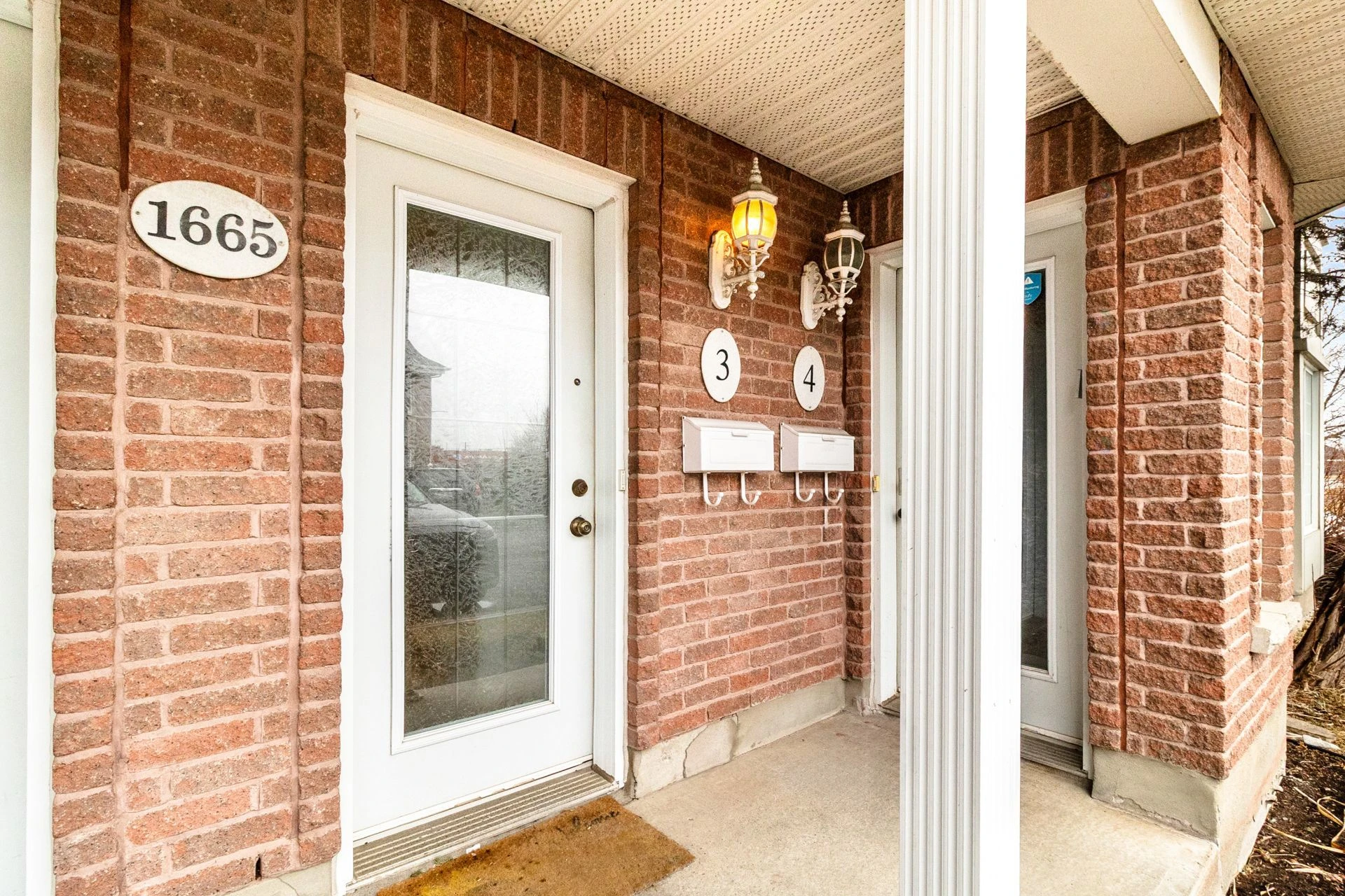 Entrée extérieure Entrée extérieure,