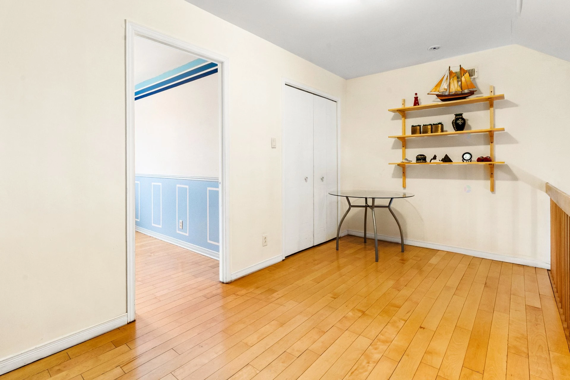 Mezzanine Mezzanine,