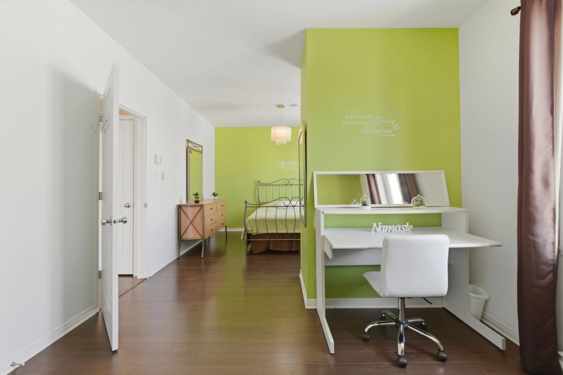 Bureau Bureau,