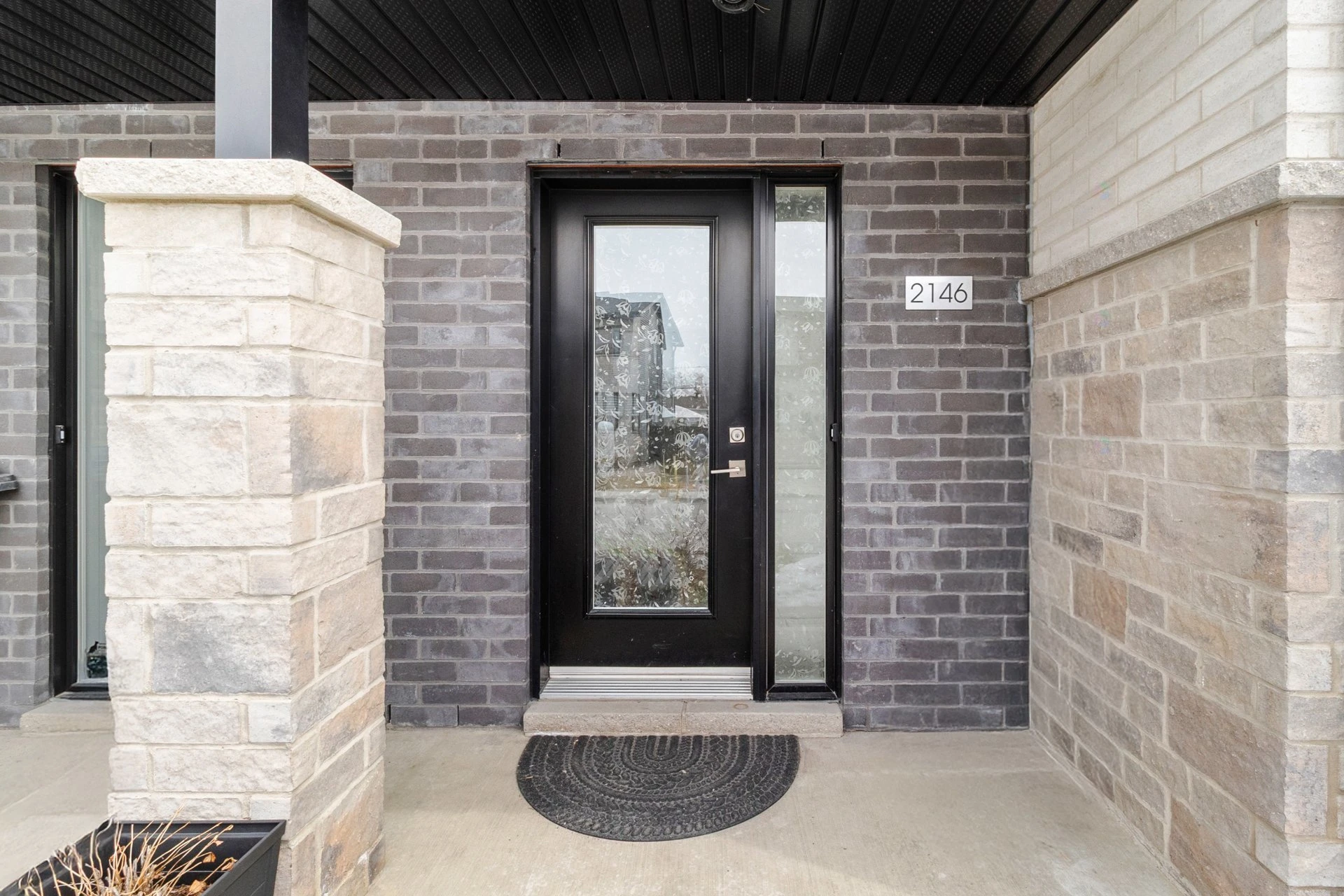 Entrée extérieure Entrée extérieure,