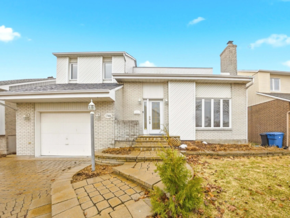 Frontage,