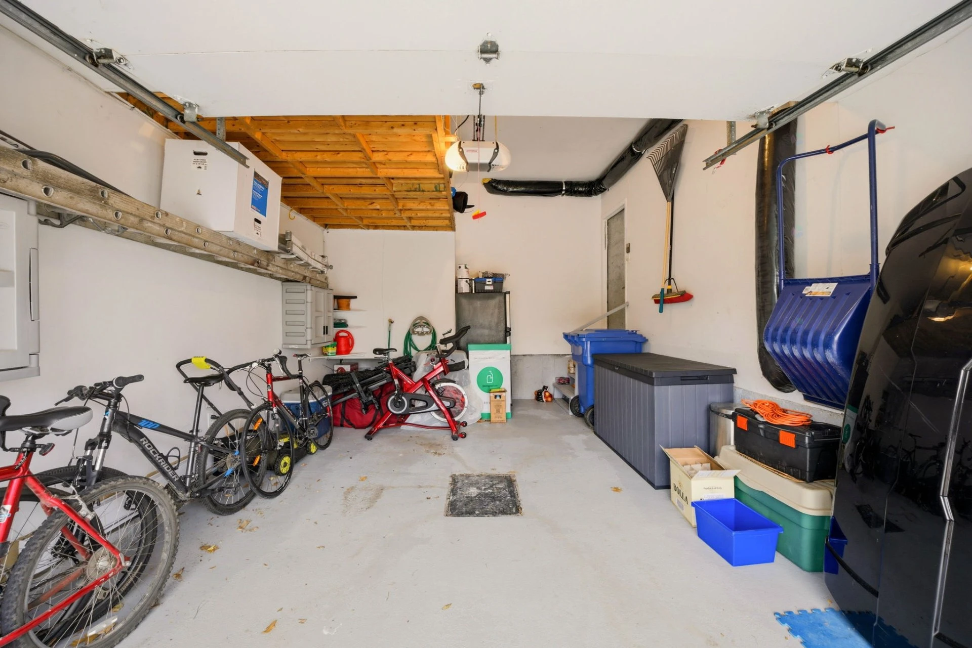 Garage Garage,