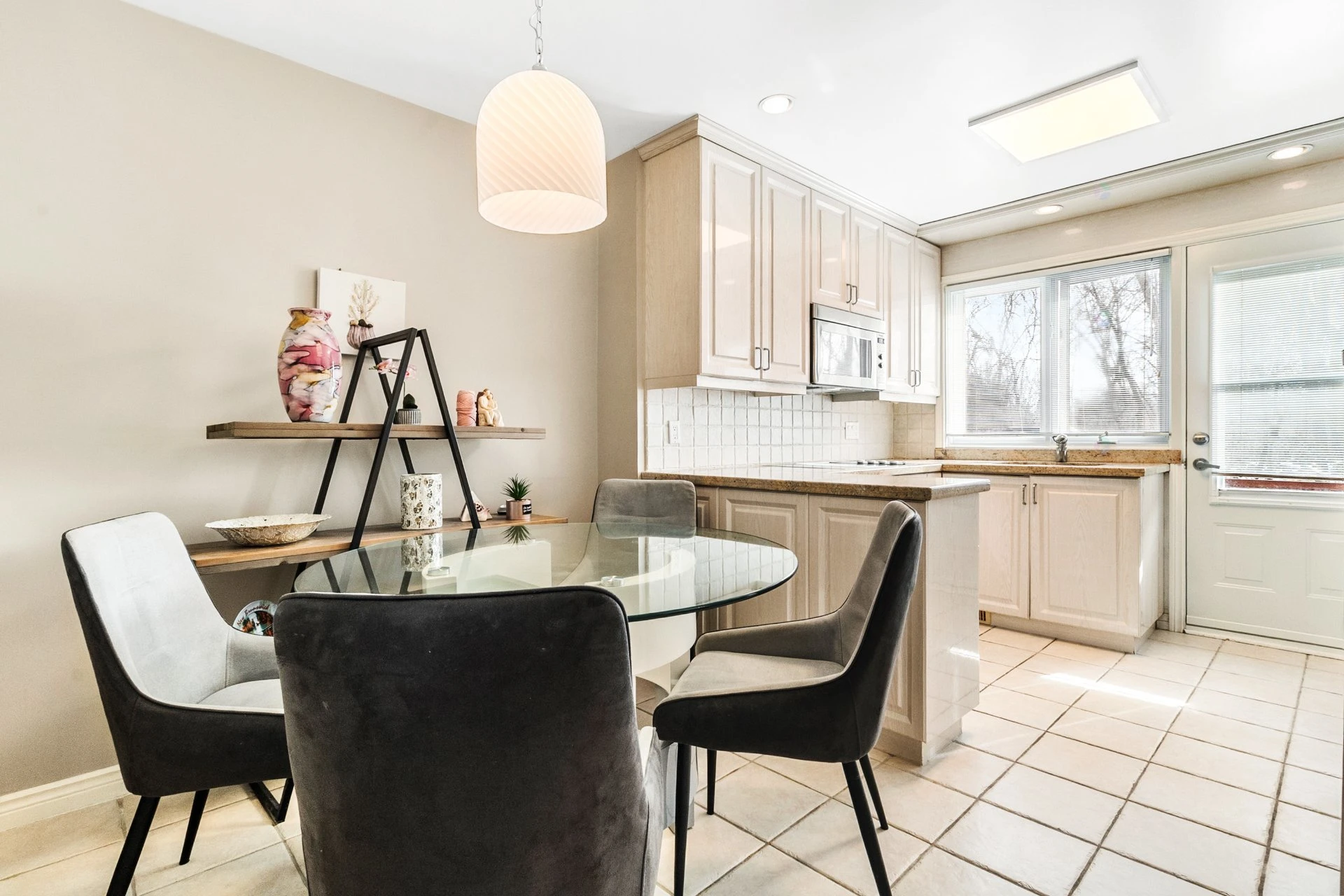 Coin-repas Coin-repas,